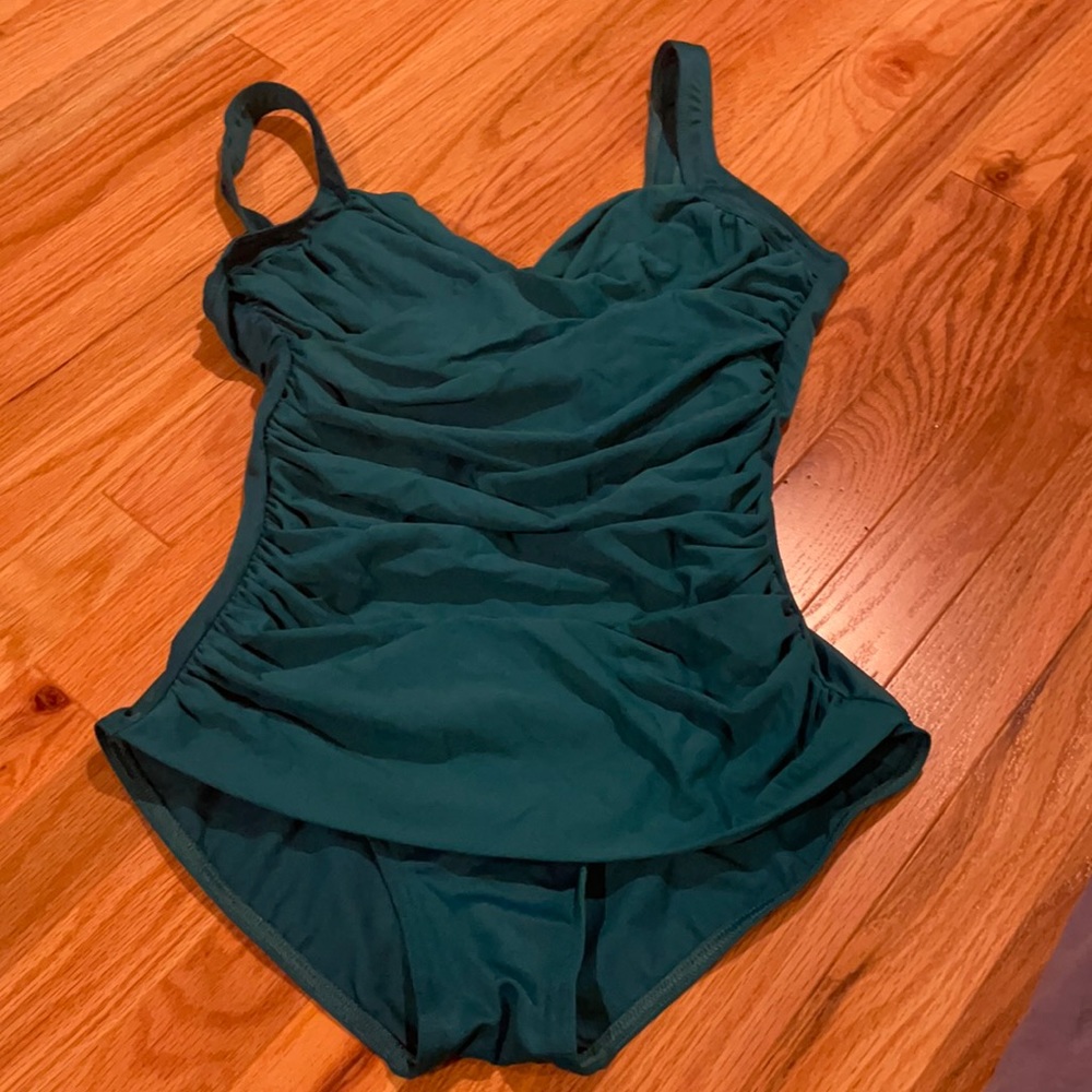 Super cute women’s swimsuit
